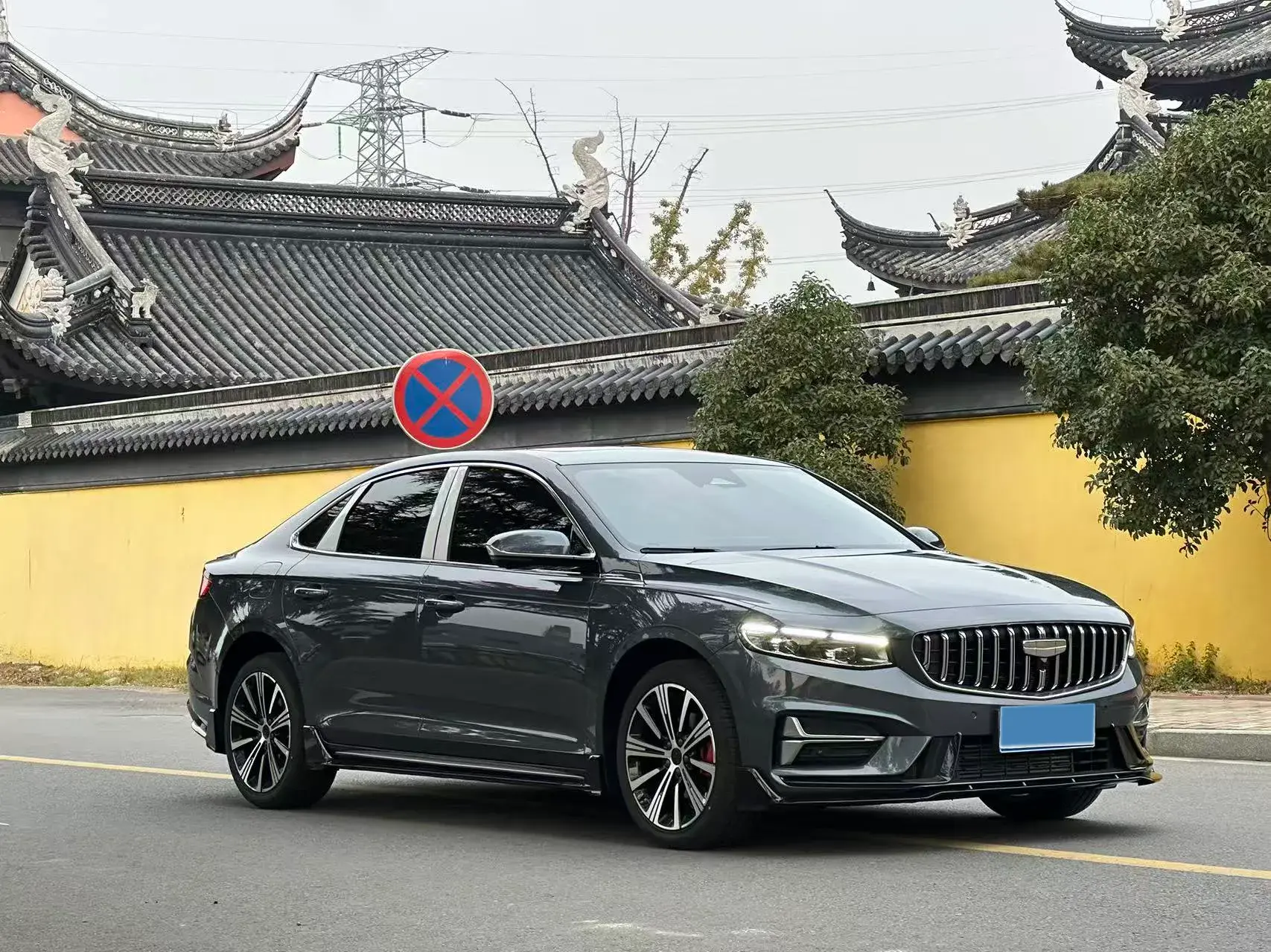 2023 GEELY PREFACE thumbnail 3