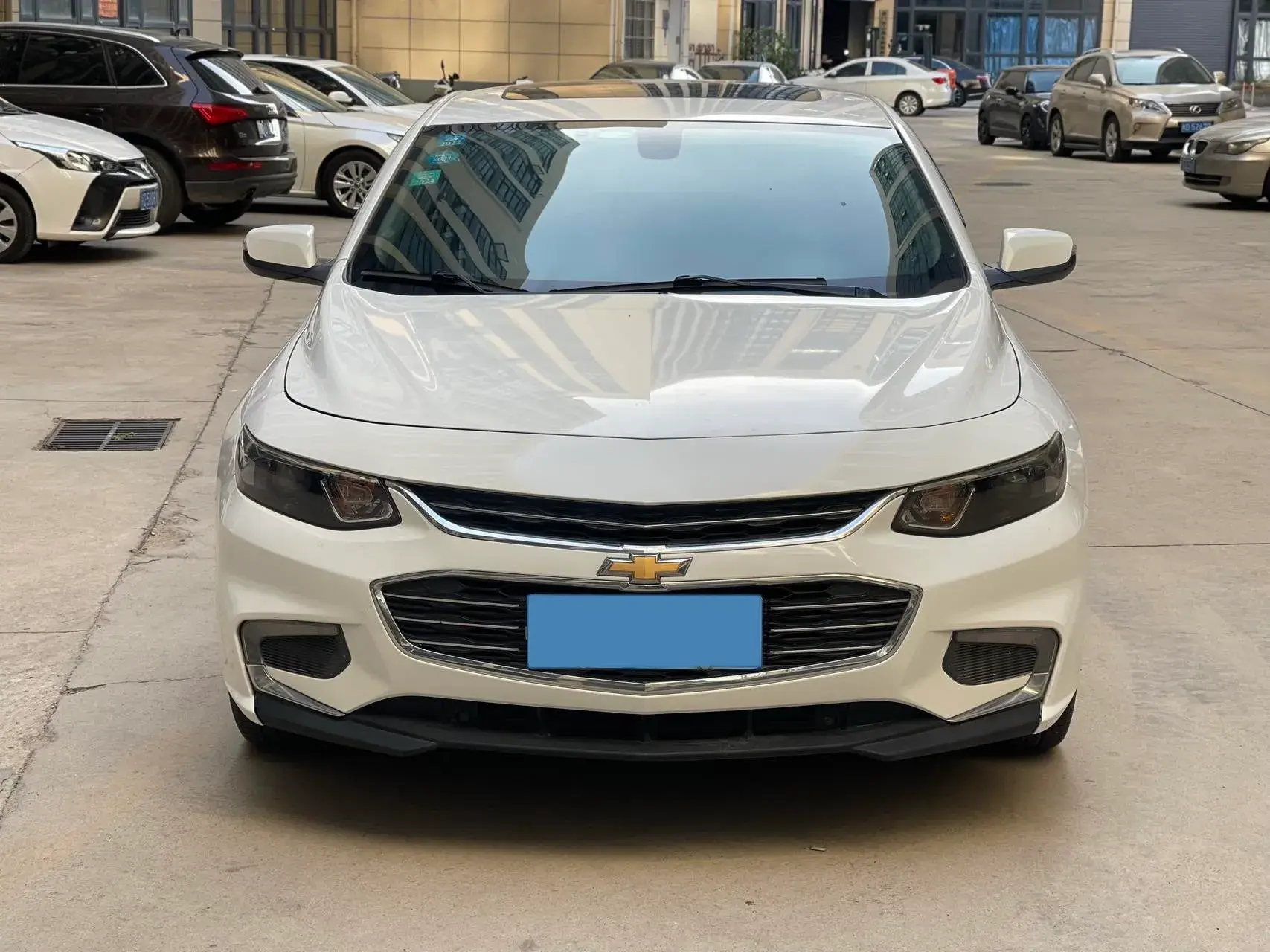 2018 CHEVROLET MALIBU thumbnail 2