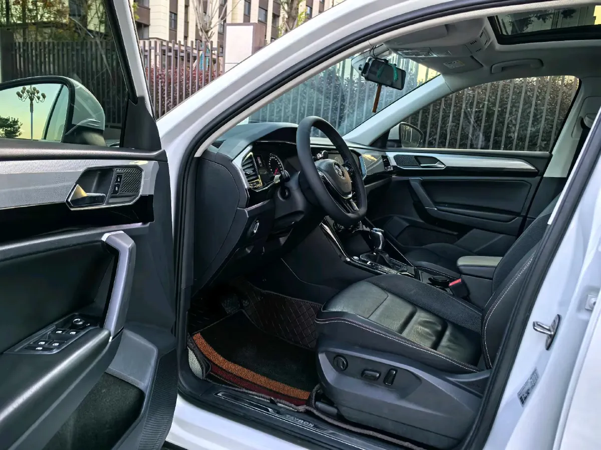 2019 Volkswagen Tayron 2.0T 186HP L4 7DCT,autocango,china used car exporter,china ev exporter,chinese used car exporter,chinese used ev exporter