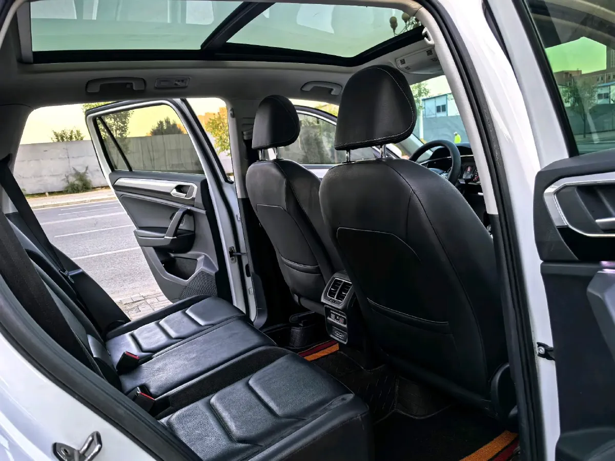 2019 Volkswagen Tayron 2.0T 186HP L4 7DCT,autocango,china used car exporter,china ev exporter,chinese used car exporter,chinese used ev exporter