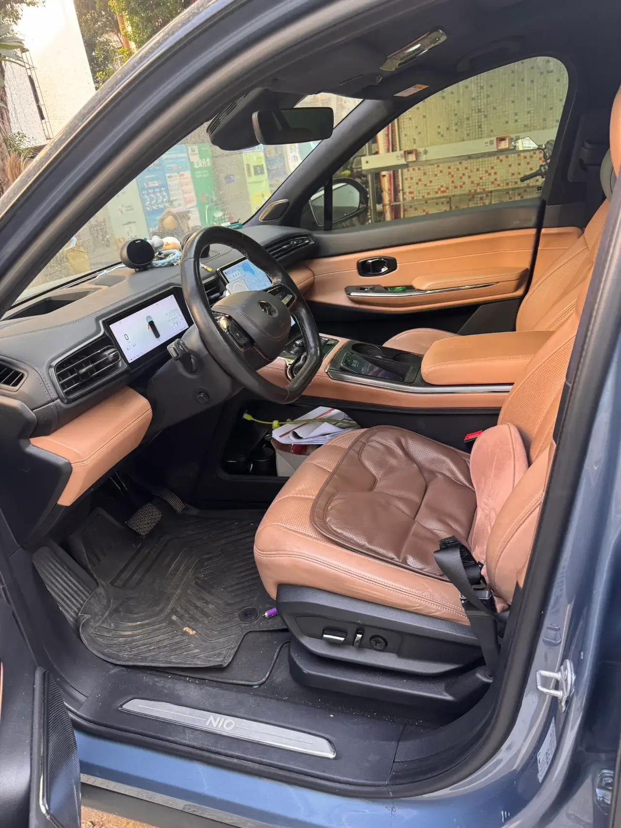 2020 NIO ES8 thumbnail 2