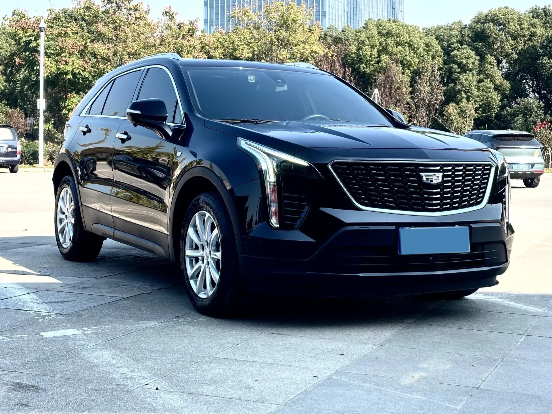 2021 CADILLAC XT4 thumbnail 4