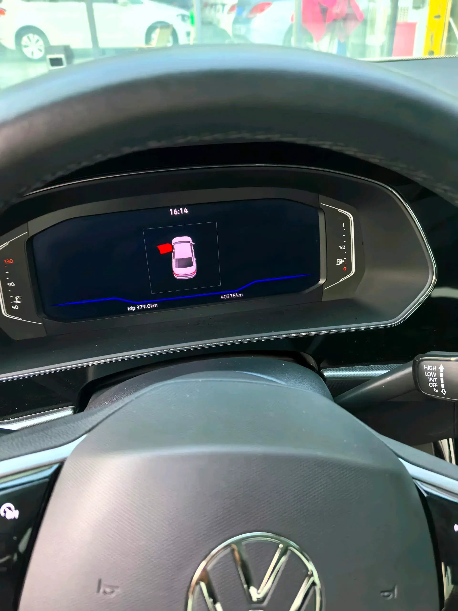 2024 VOLKSWAGEN PASSAT thumbnail 3