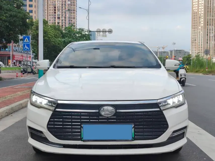 2019 BYD QIN thumbnail 2