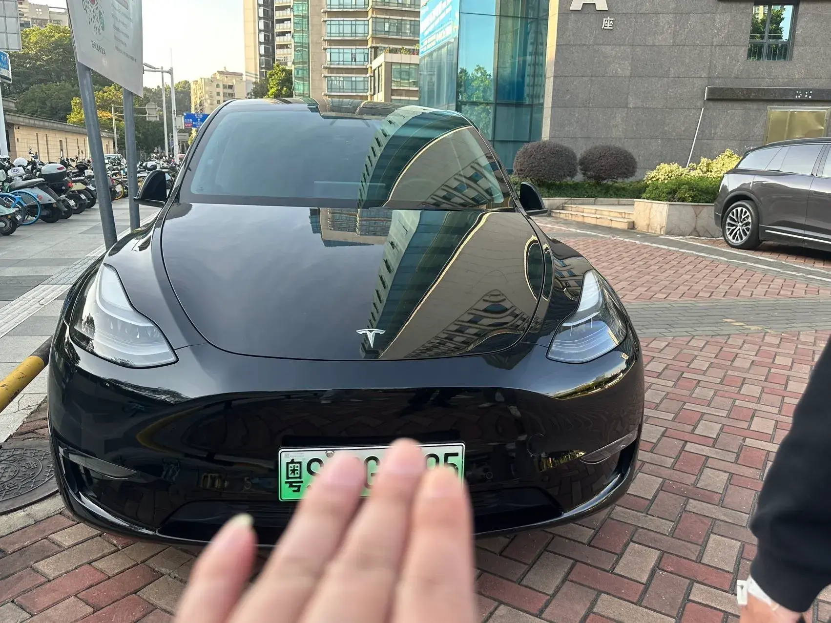 2022 TESLA MODEL thumbnail 4