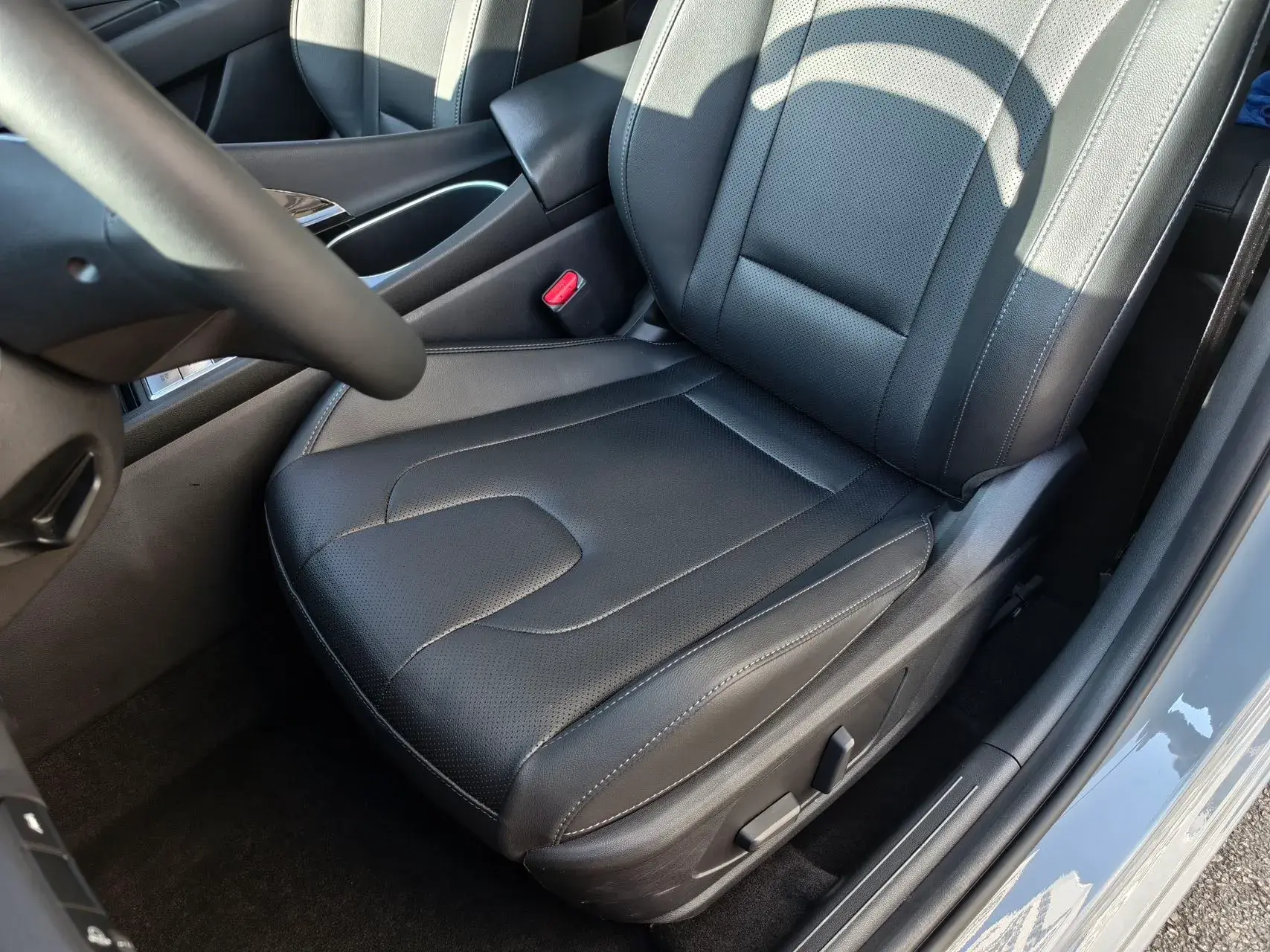 2022 HYUNDAI ELANTRA thumbnail 4