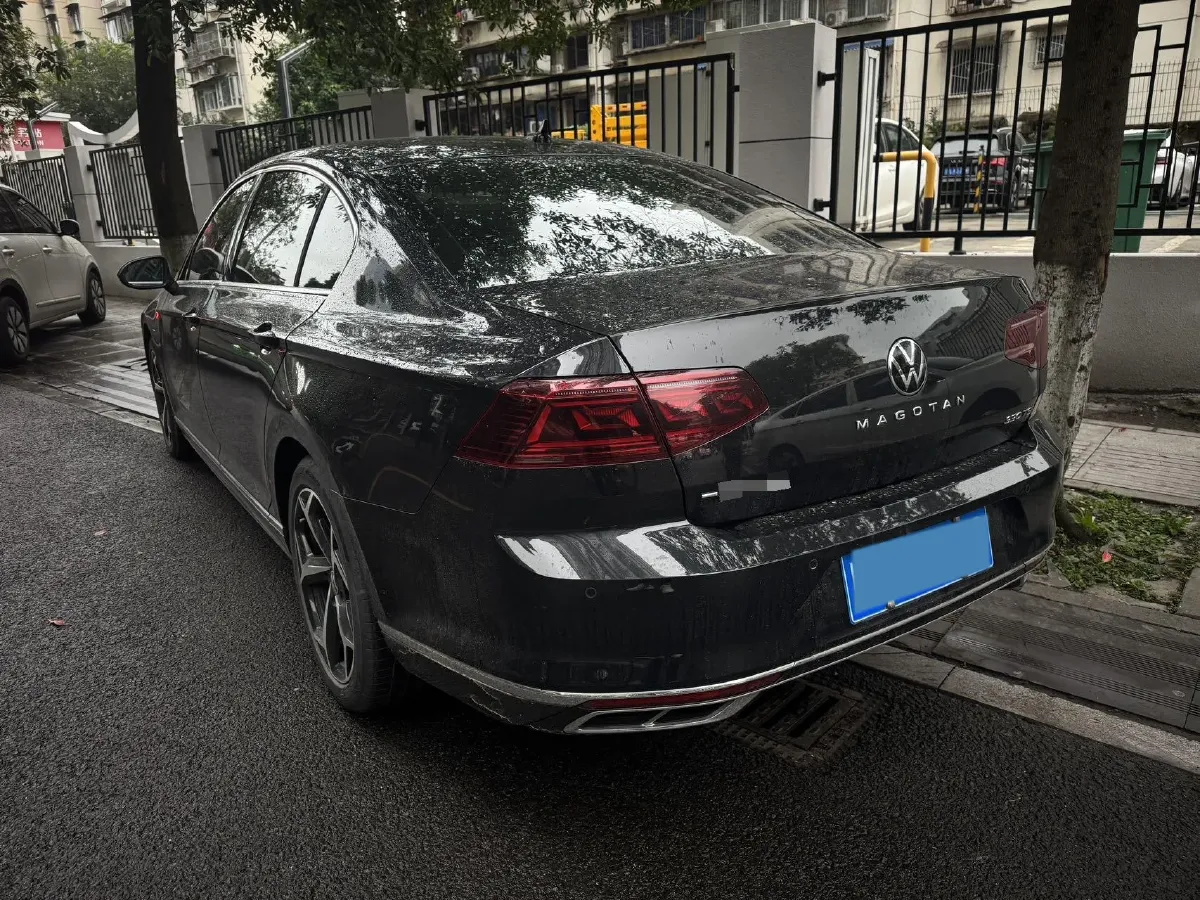 2023 Volkswagen Magotan 2.0T 186HP L4 7DCT,autocango,china used car exporter,china ev exporter,chinese used car exporter,chinese used ev exporter