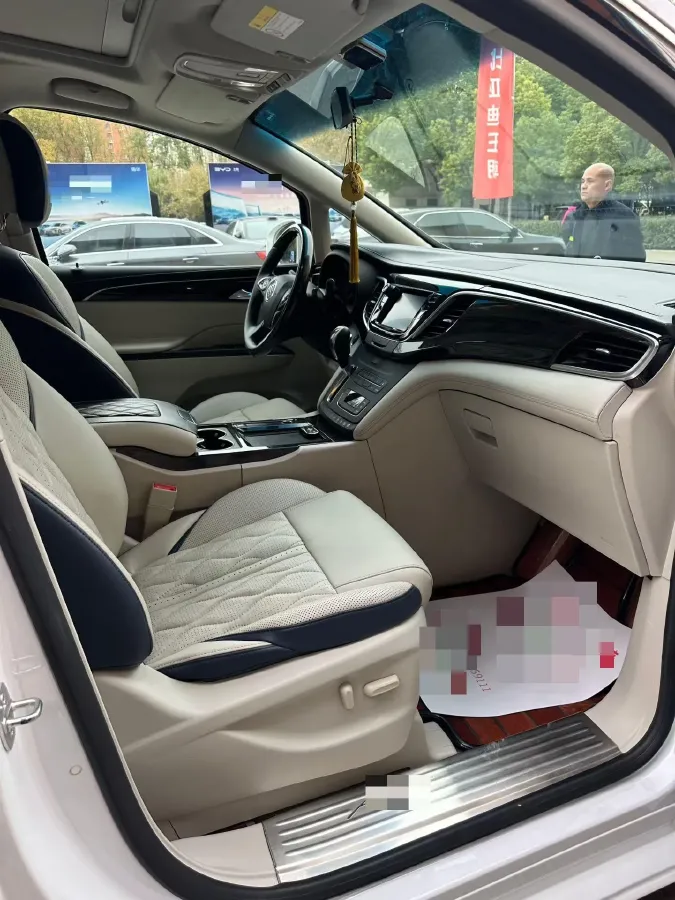 2018 Buick GL8 2.0T 260HP L4 6AT,autocango,china used car exporter,china ev exporter,chinese used car exporter,chinese used ev exporter