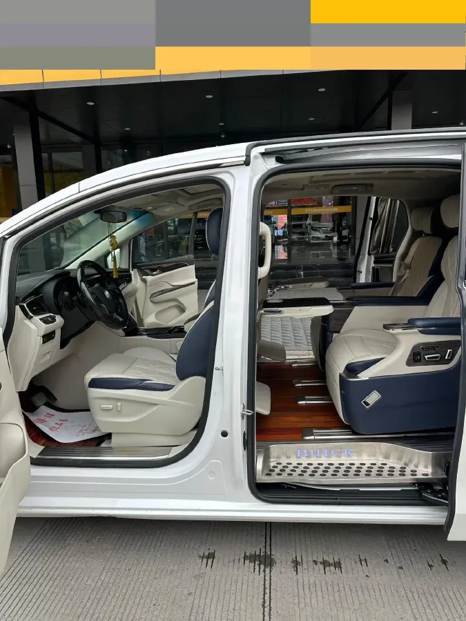 2018 Buick GL8 2.0T 260HP L4 6AT,autocango,china used car exporter,china ev exporter,chinese used car exporter,chinese used ev exporter