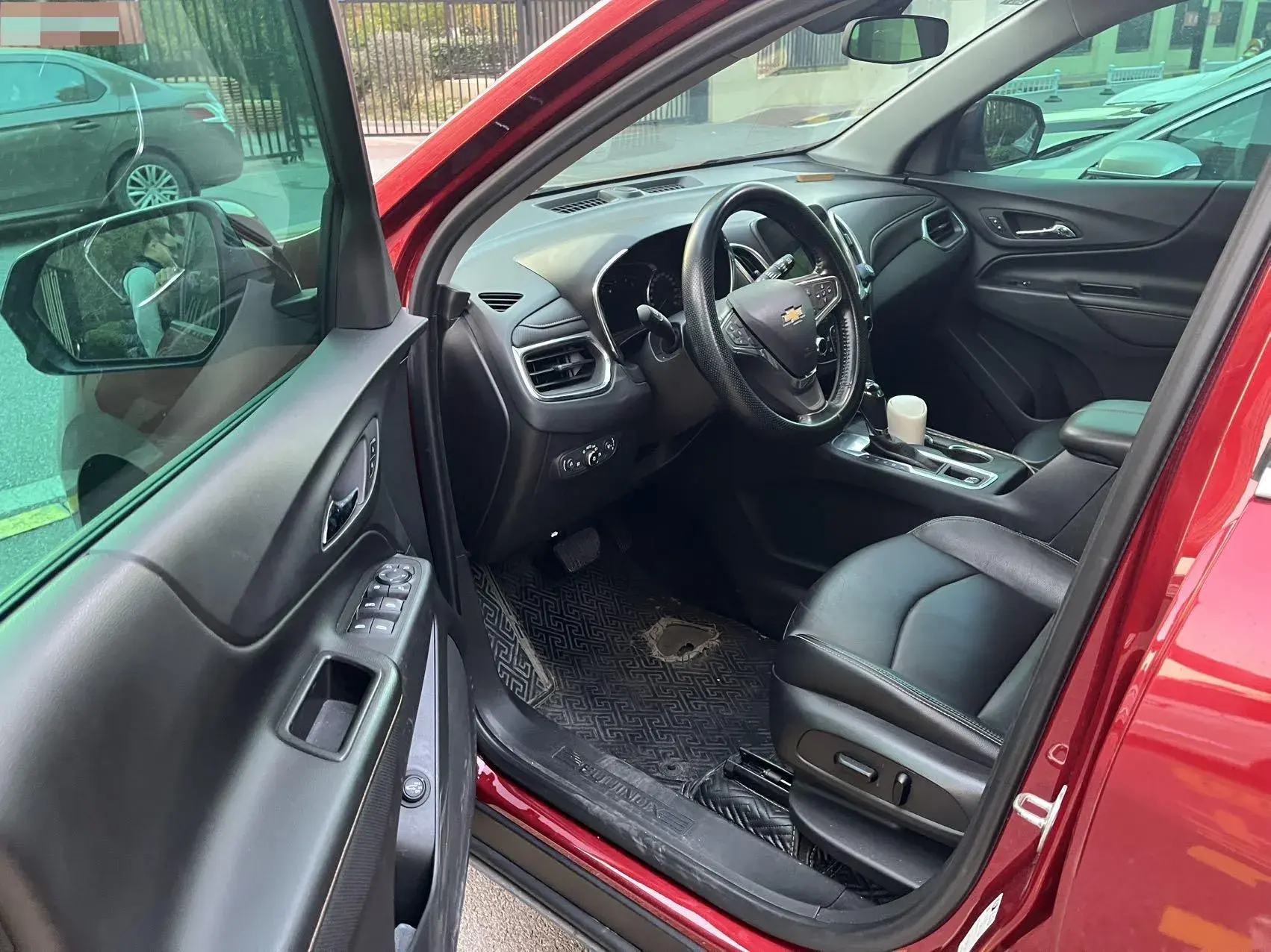 2019 CHEVROLET EQUINOX thumbnail 4