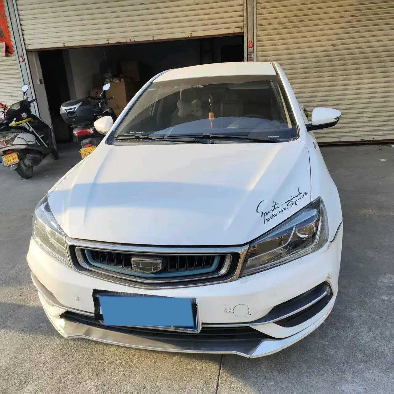 2018 GEELY EMGRAND thumbnail 2