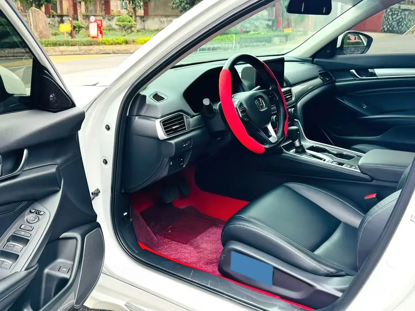 2018 HONDA ACCORD thumbnail 4