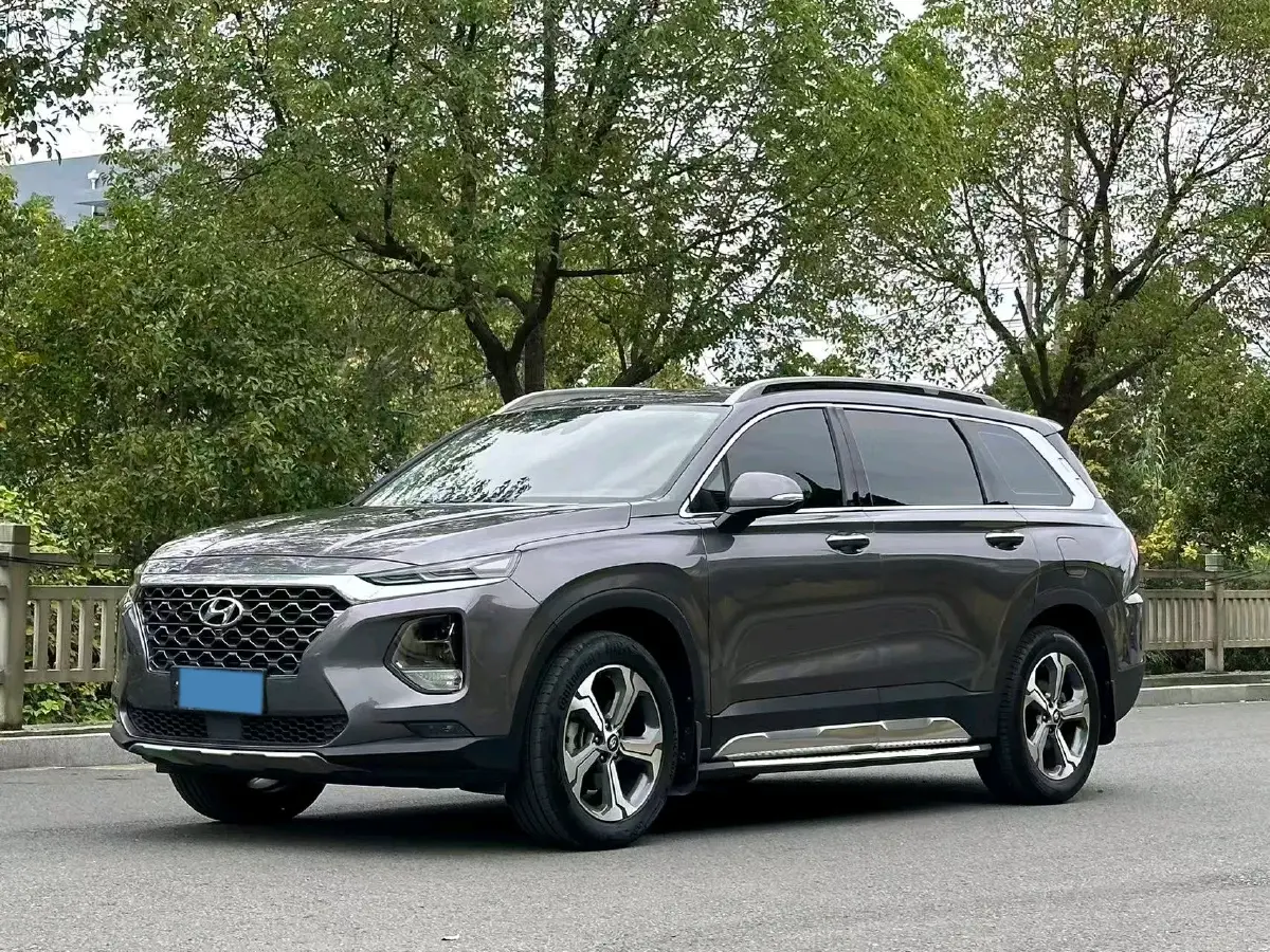 2019 Hyundai Santafe 2.0T 240HP L4 8AT