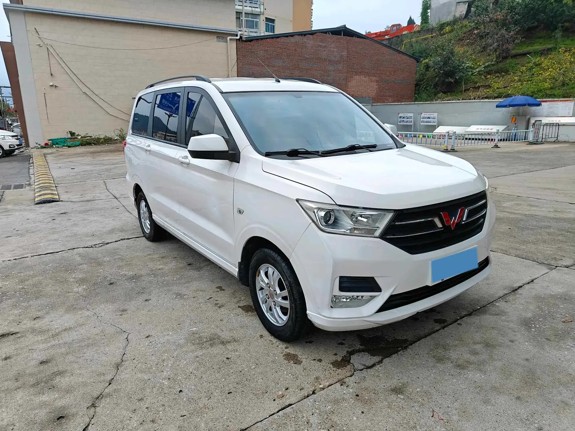 2019 WULING HONGGUANG thumbnail 3