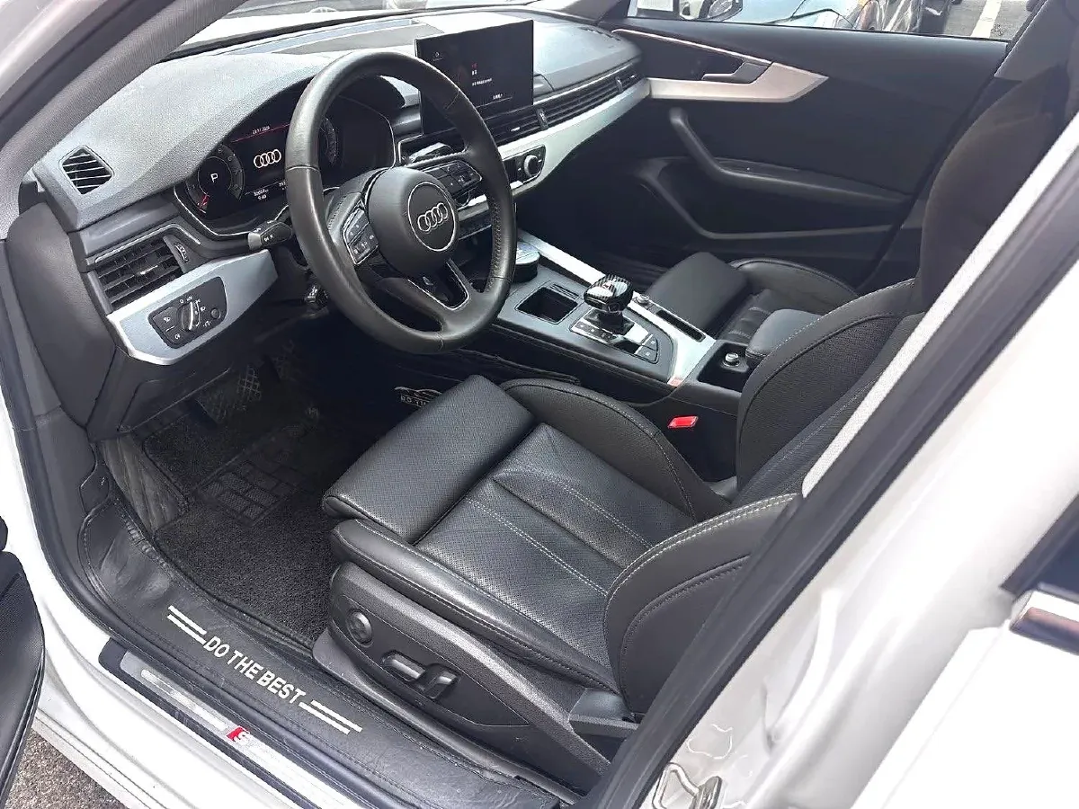 2020 Audi A4L 2.0T 190HP L4 7DCT,autocango,china used car exporter,china ev exporter,chinese used car exporter,chinese used ev exporter