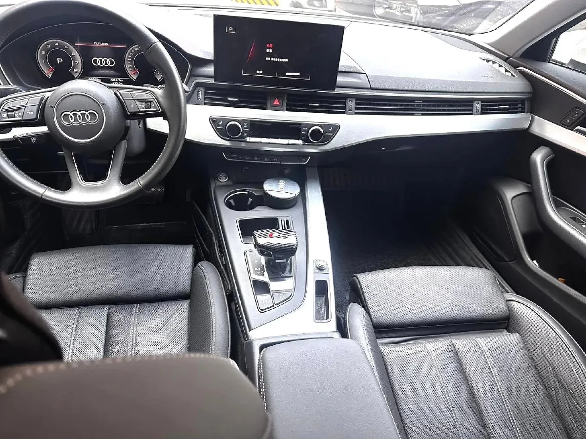 2020 Audi A4L 2.0T 190HP L4 7DCT,autocango,china used car exporter,china ev exporter,chinese used car exporter,chinese used ev exporter