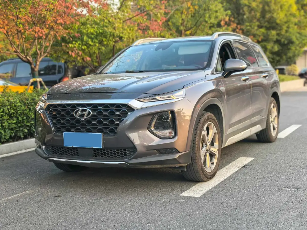 2019 Hyundai Santafe 2.0T 230HP L4 8AT