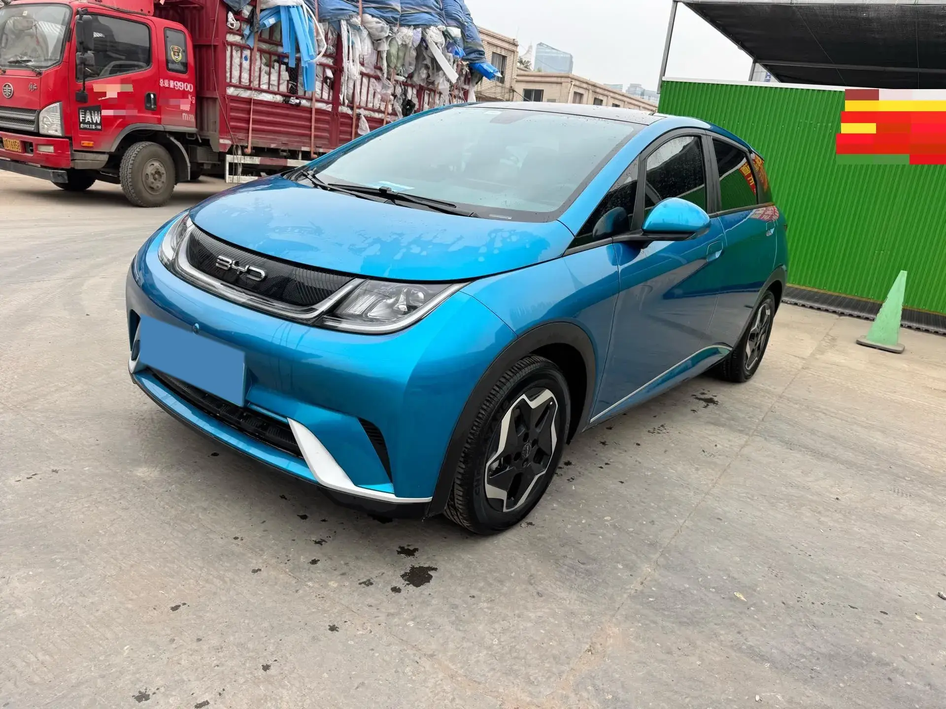 2021 BYD DOLPHIN view 1