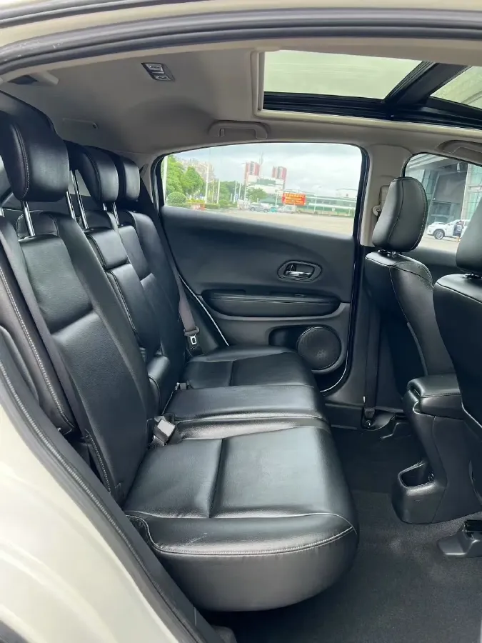 2020 Honda Vezel 1.5L 131HP L4 CVT,autocango,china used car exporter,china ev exporter,chinese used car exporter,chinese used ev exporter