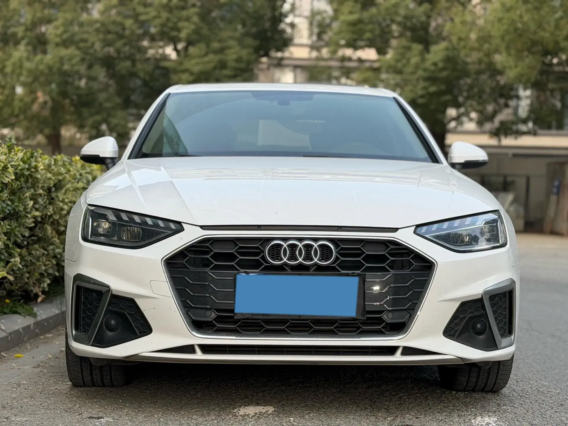 2020 AUDI A4L thumbnail 2