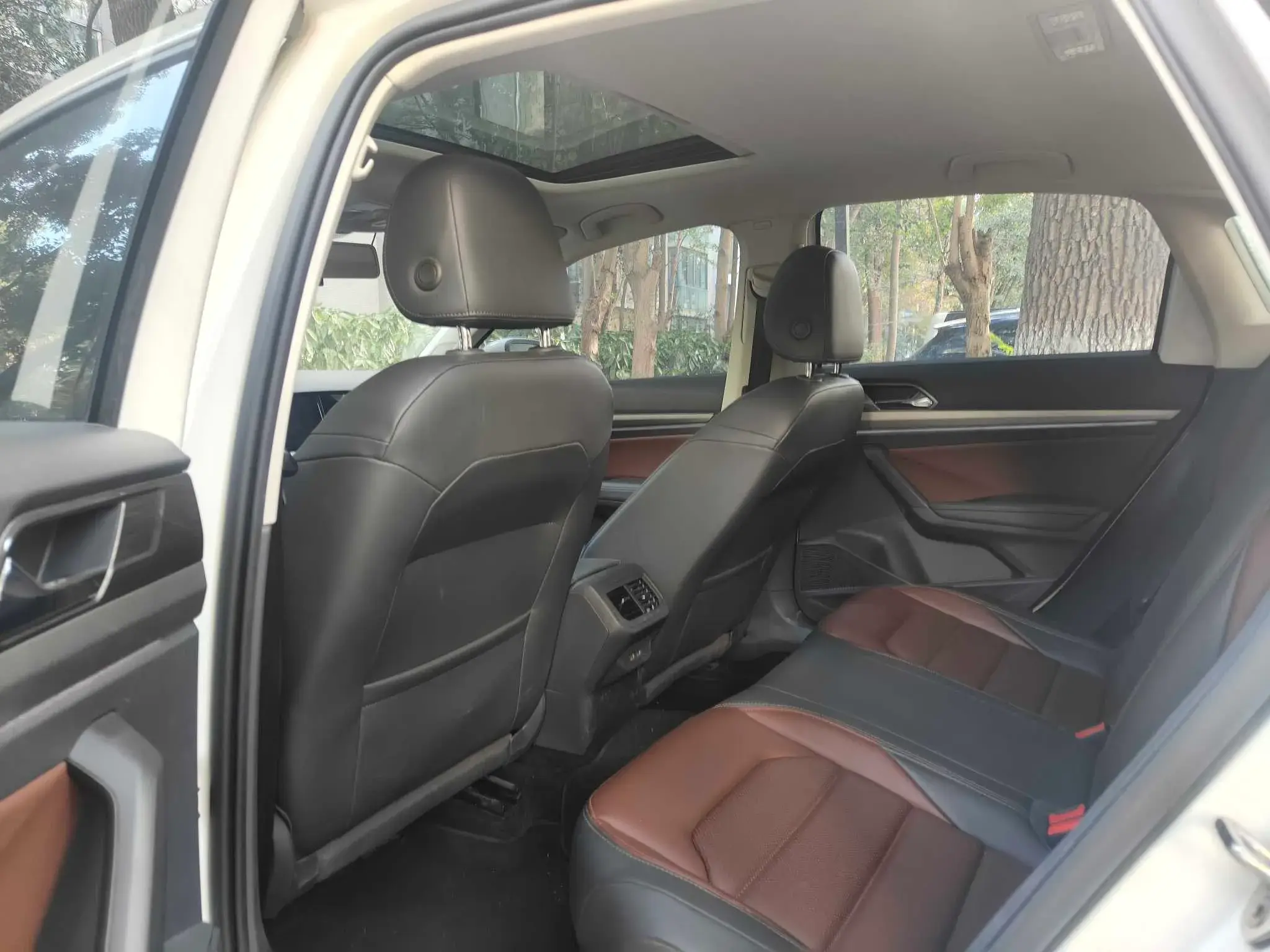 2019 VOLKSWAGEN LAVIDA thumbnail 4