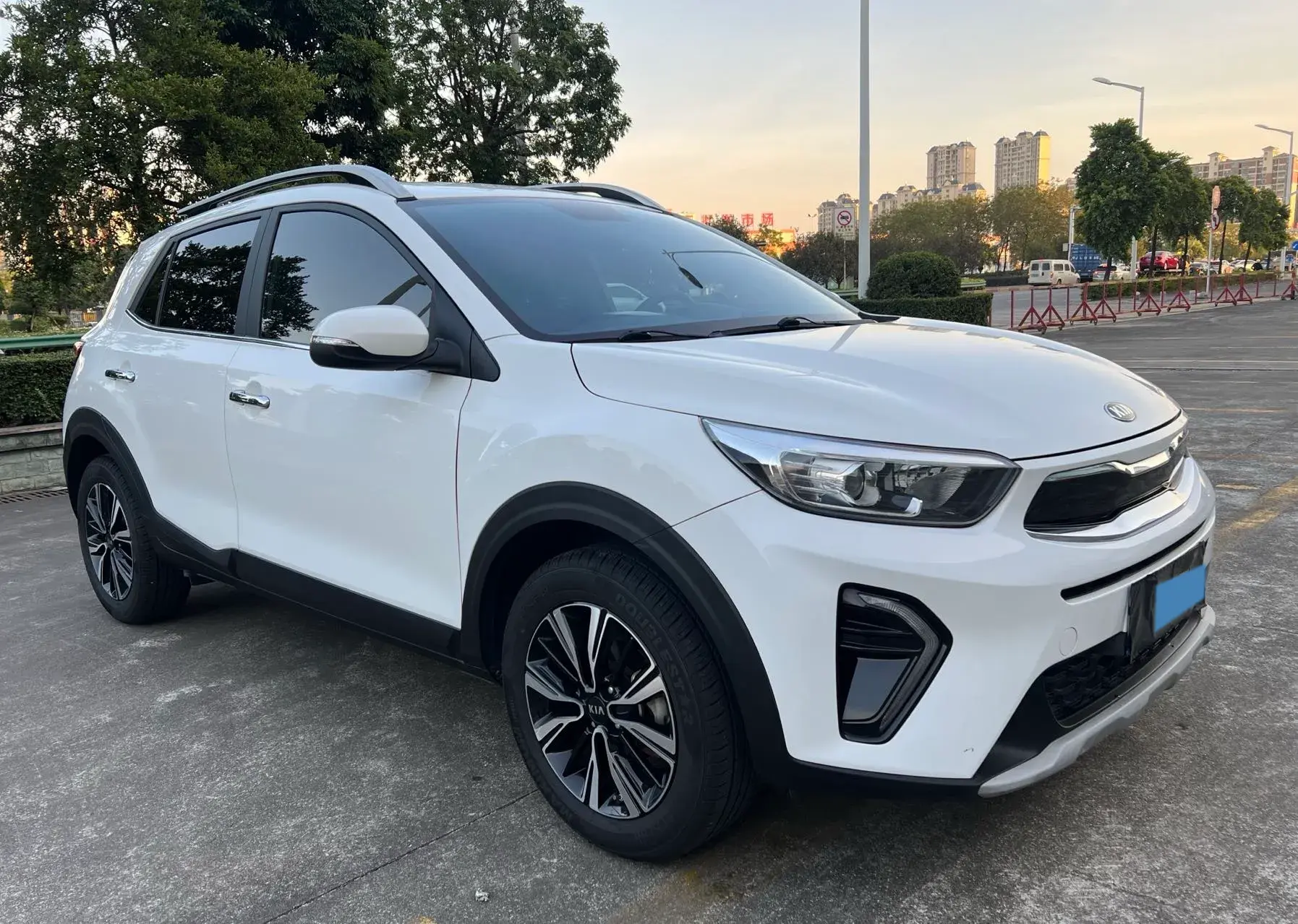 2019 KIA KX1 thumbnail 3