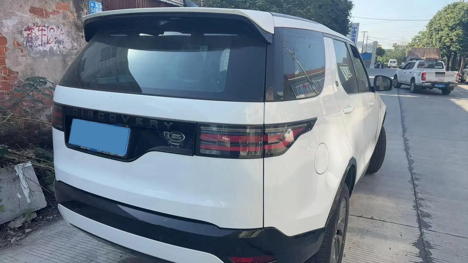 2021 LAND ROVER thumbnail 3