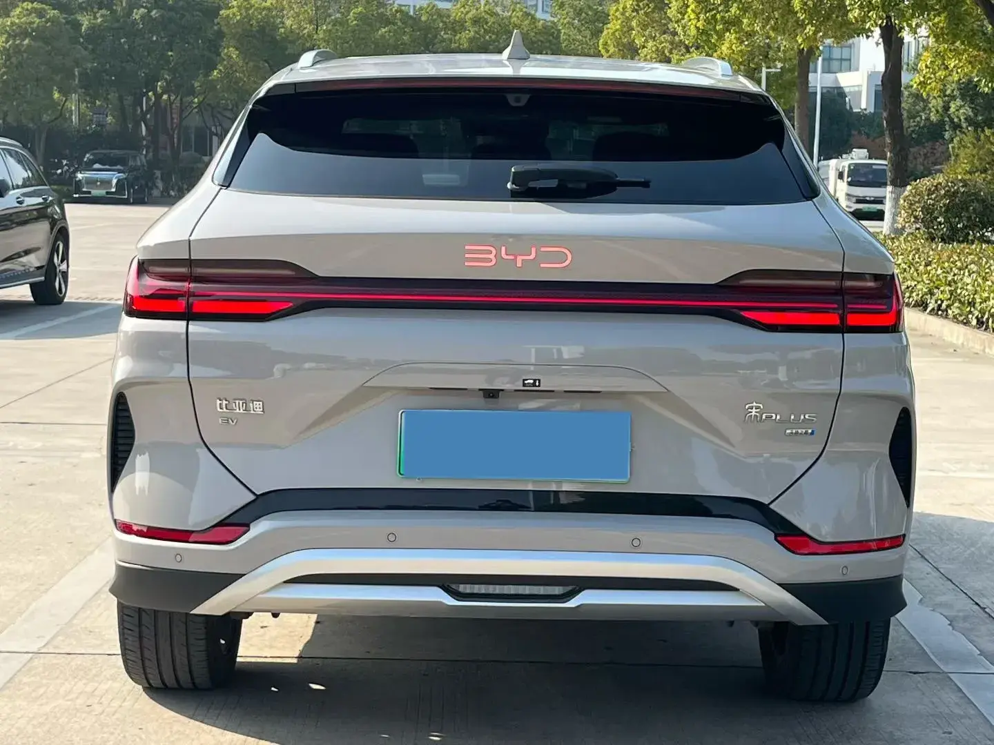 2025 BYD SONG thumbnail 4