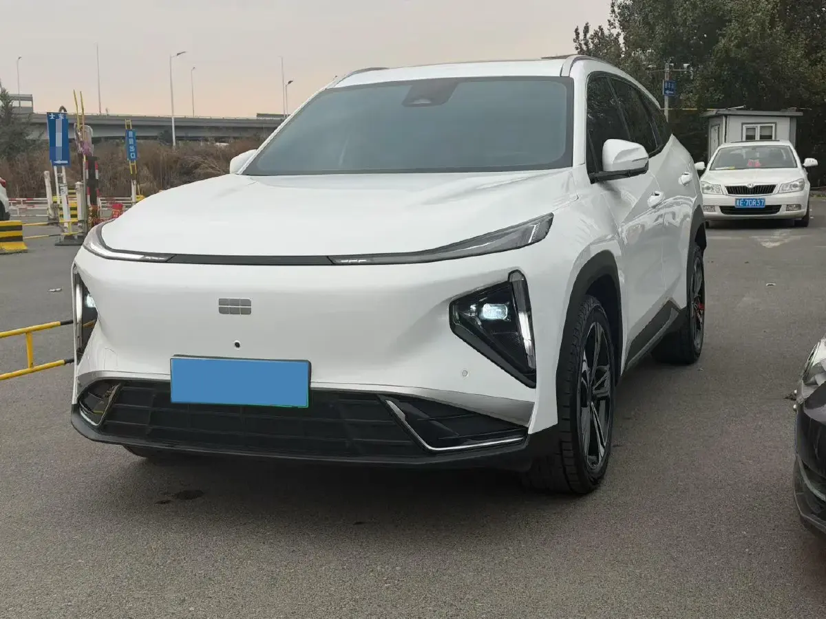 2025 Geely Galaxy L7 1.5L 112HP L4 1DHT PHEV 18.4KWH