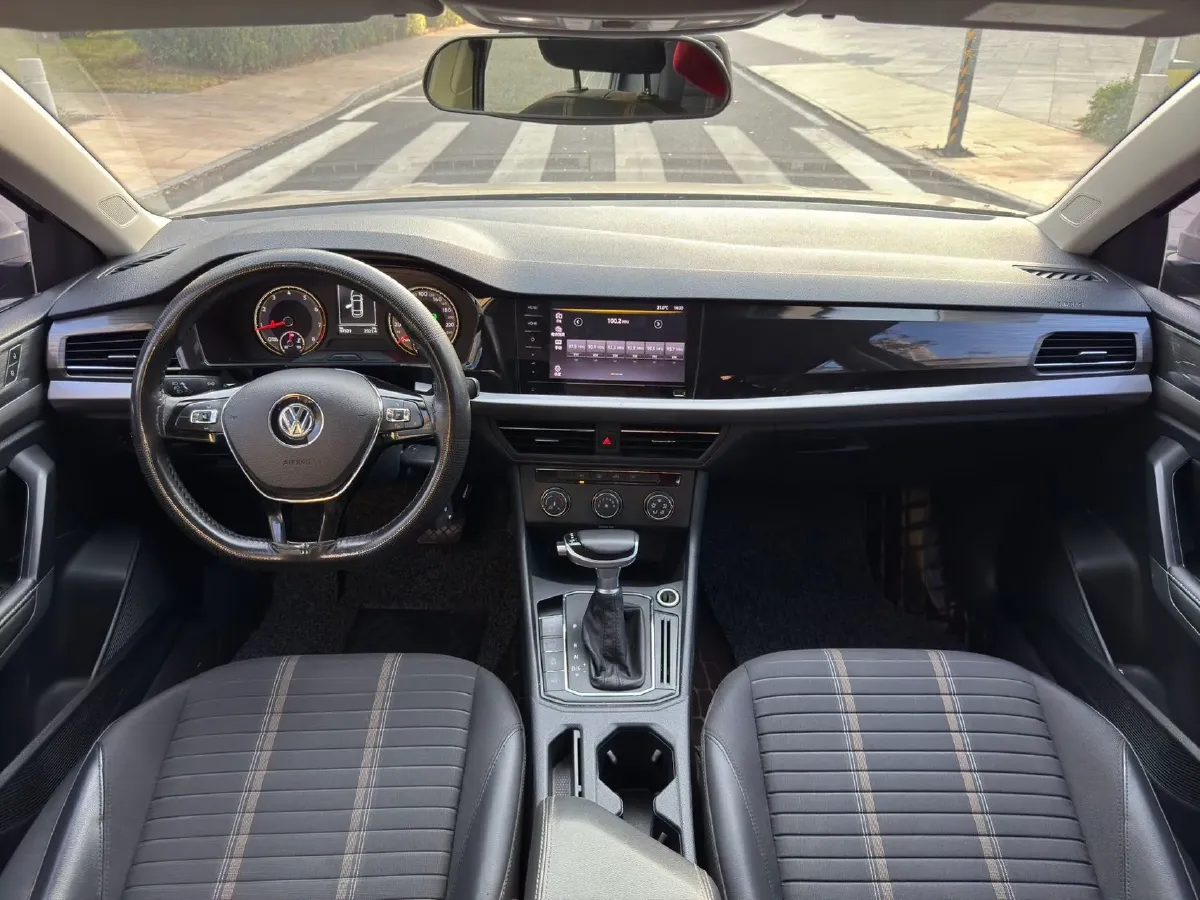 2018 Volkswagen Lavida 1.4T 150HP L4 7DCT,autocango,china used car exporter,china ev exporter,chinese used car exporter,chinese used ev exporter