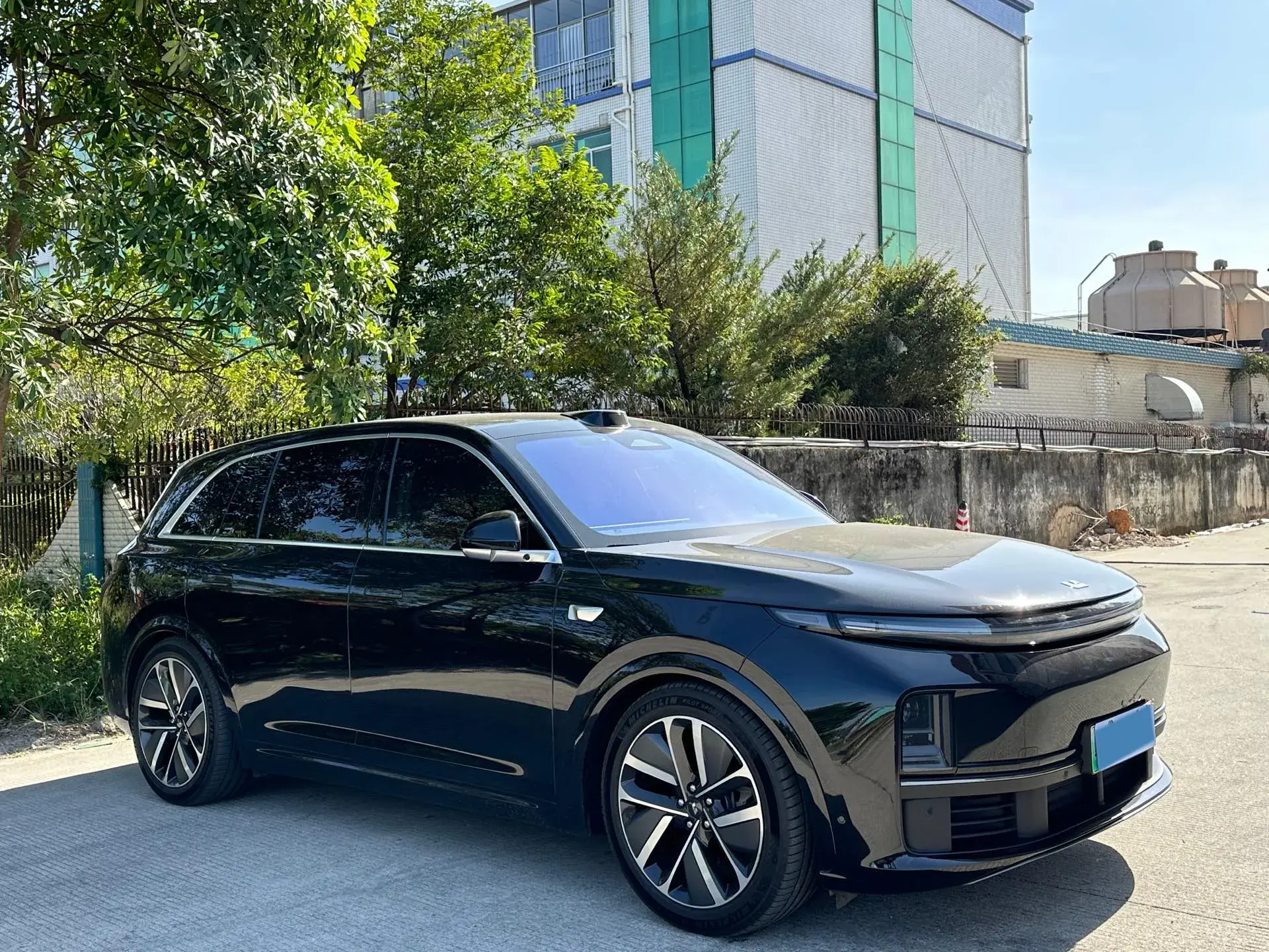 2024 LI L7 thumbnail 3