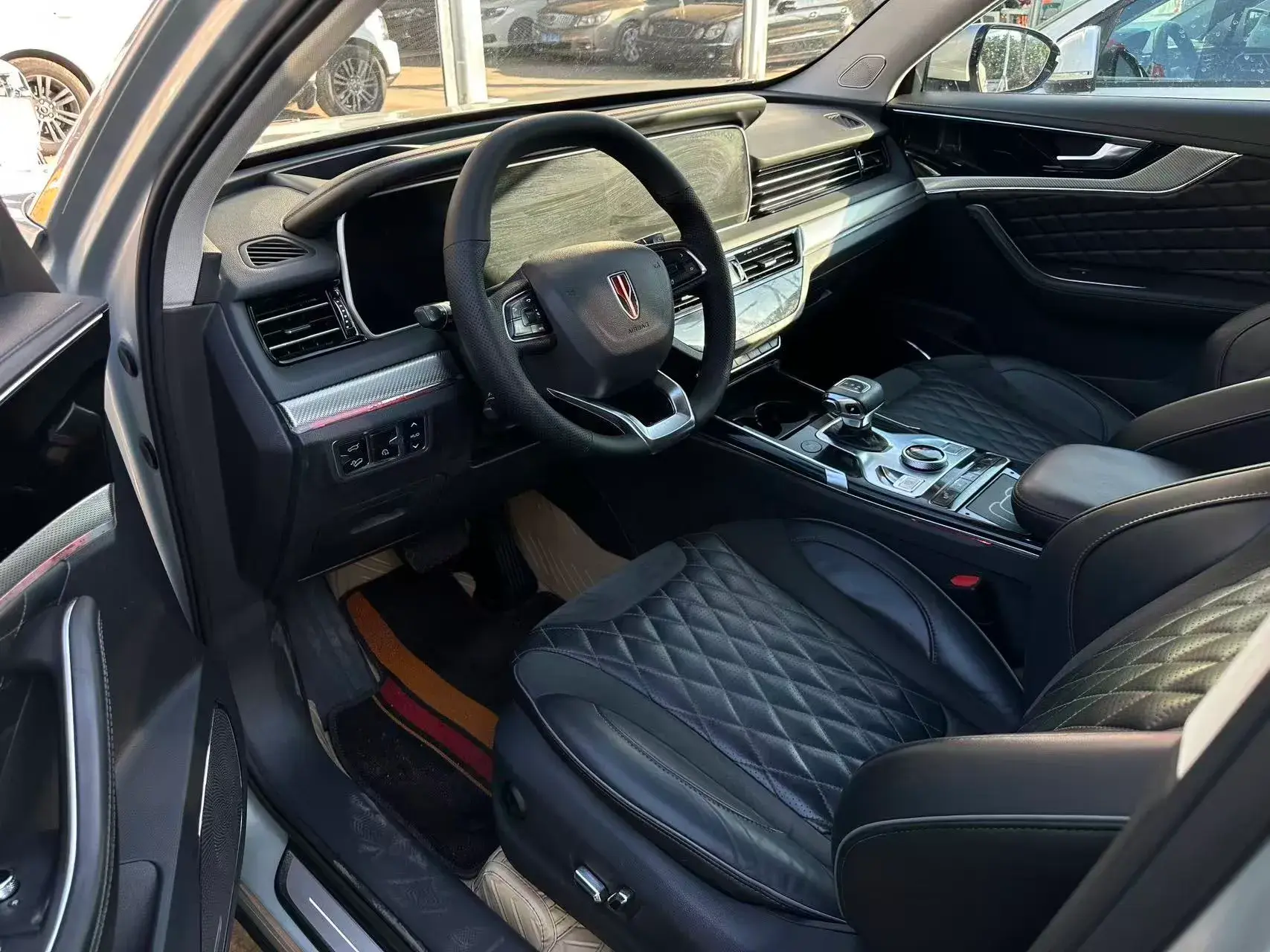 2019 HONGQI HS5 thumbnail 4