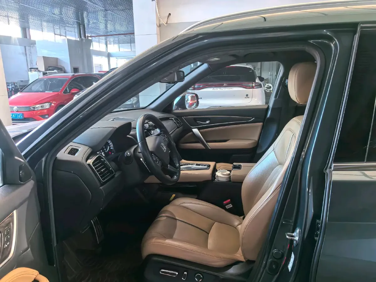 2020 Honda UR-V 2.0T 272HP L4 9AT,autocango,china used car exporter,china ev exporter,chinese used car exporter,chinese used ev exporter