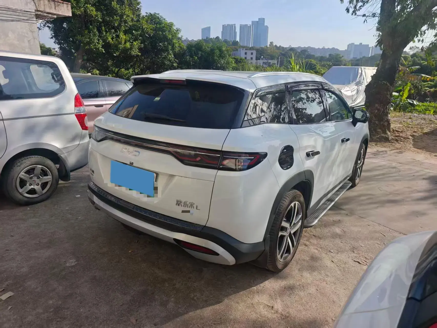 2024 BYD SONGL thumbnail 4