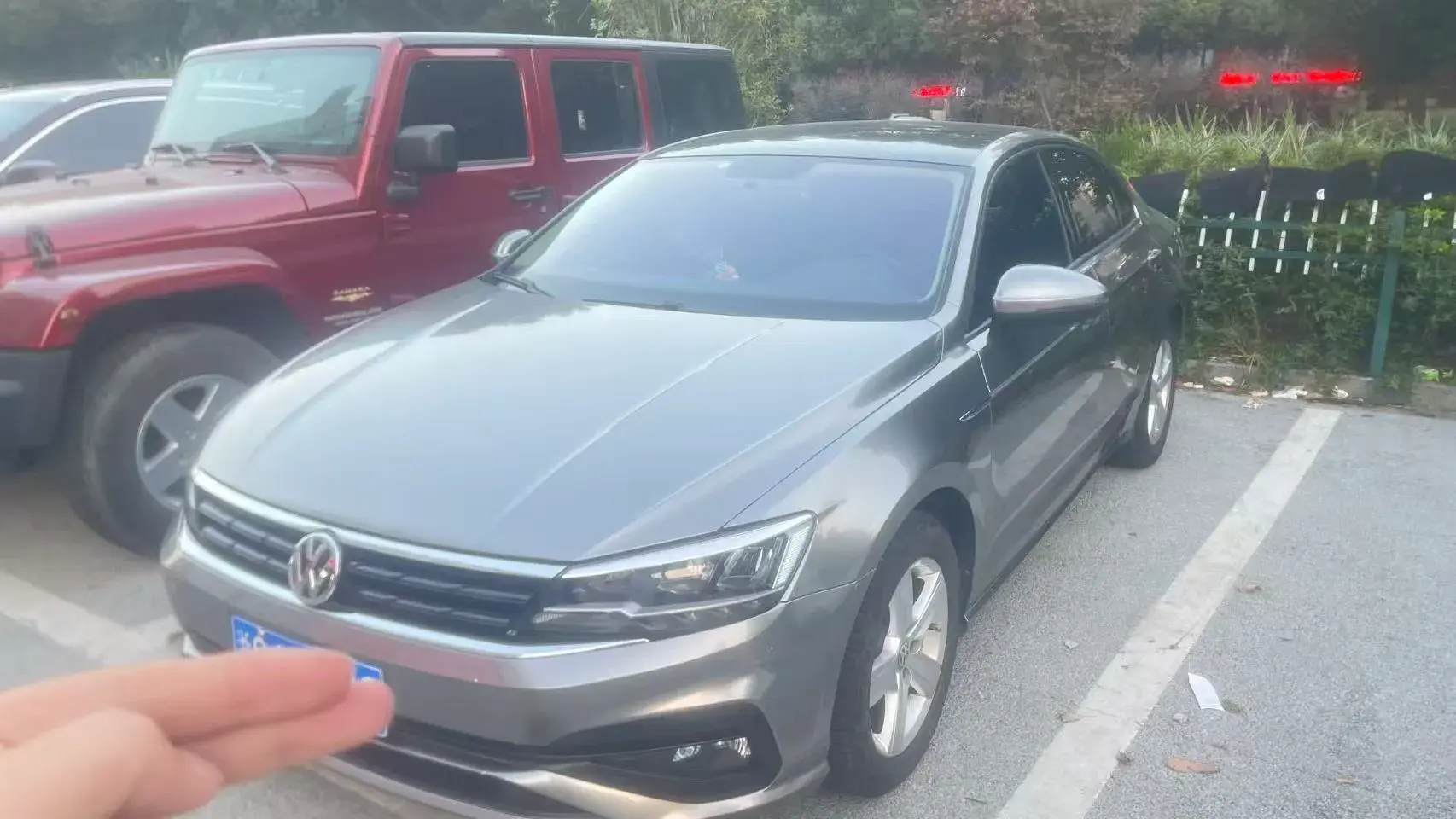 2021 VOLKSWAGEN LAMANDO view 1