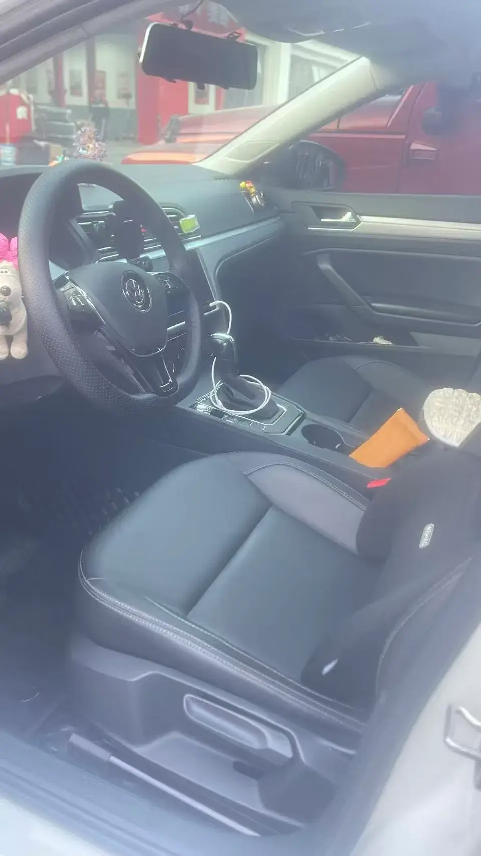 2021 VOLKSWAGEN LAMANDO thumbnail 4