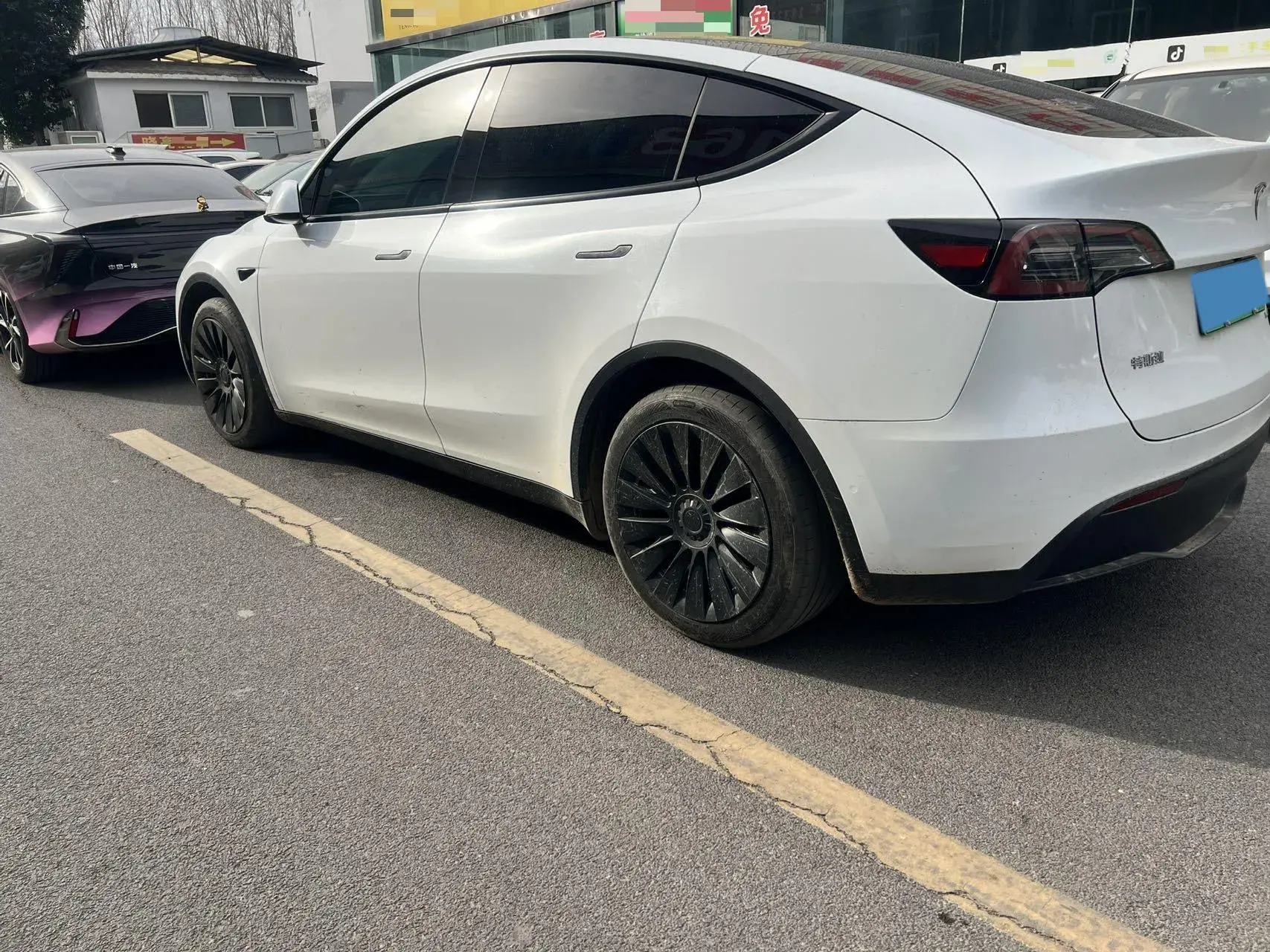 2022 TESLA MODEL thumbnail 3