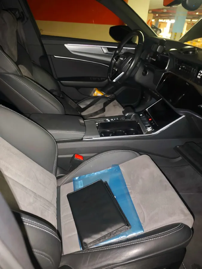 2023 Audi A6L 2.0T 190HP L4 7DCT,autocango,china used car exporter,china ev exporter,chinese used car exporter,chinese used ev exporter