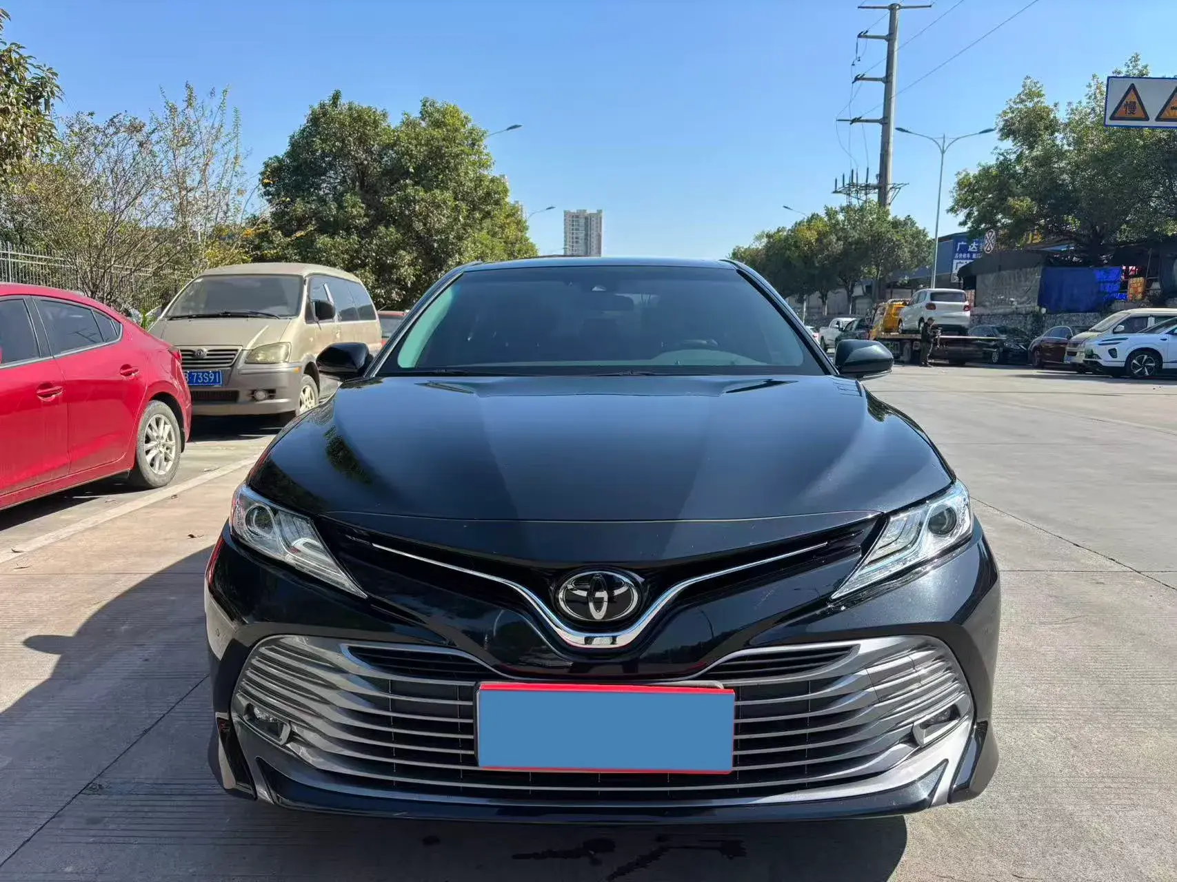 2019 TOYOTA CAMRY thumbnail 3