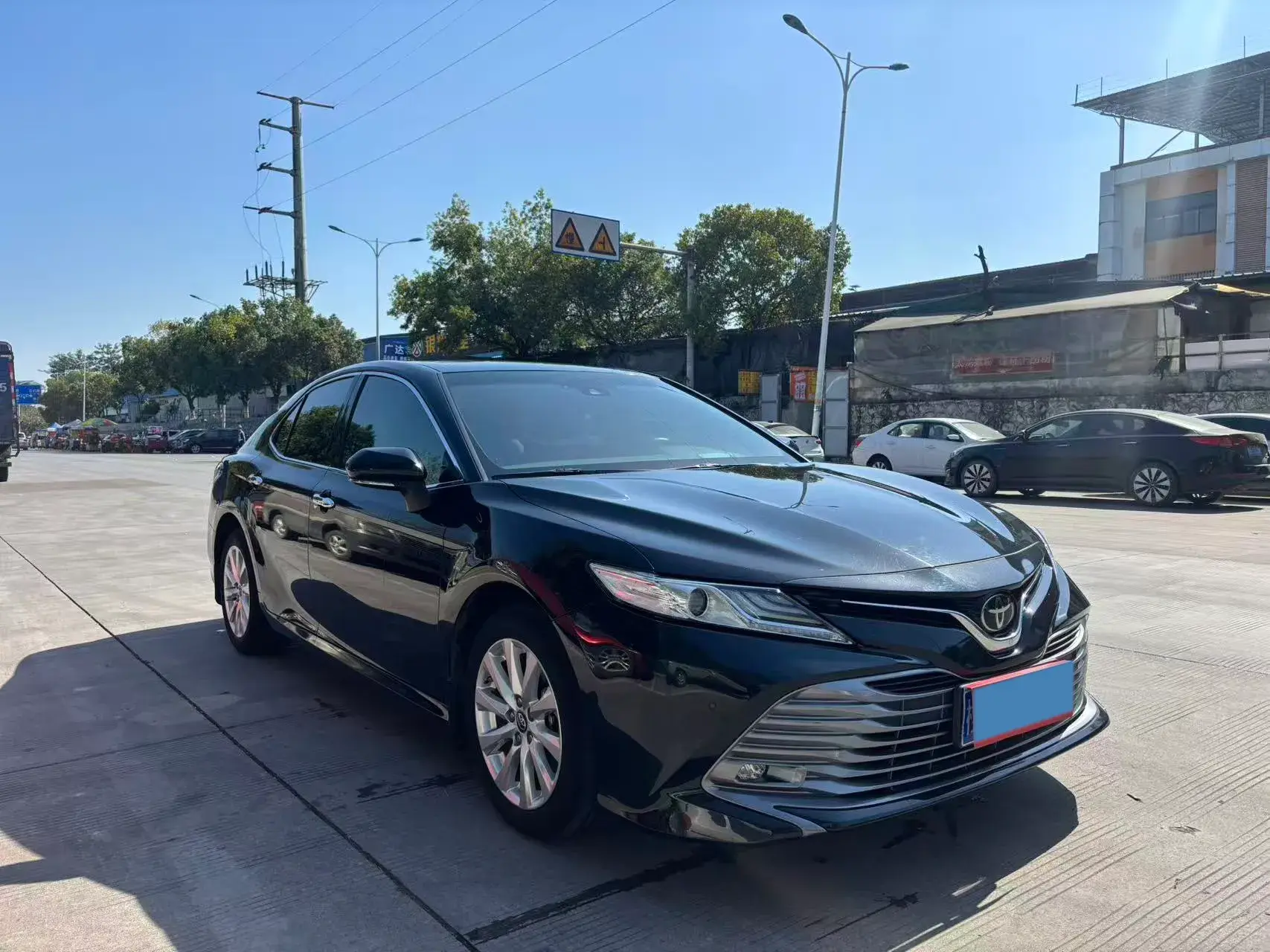 2019 TOYOTA CAMRY thumbnail 2