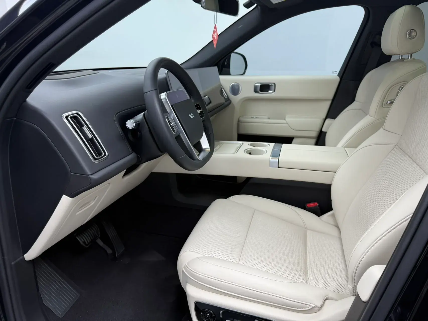 2024 LI L7 thumbnail 4