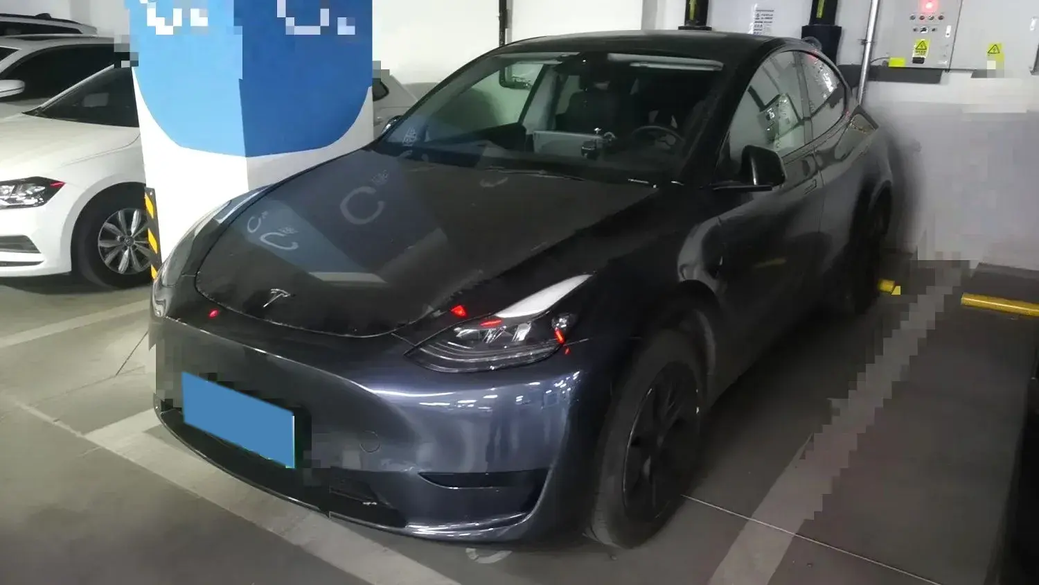 2024 TESLA MODEL view 1