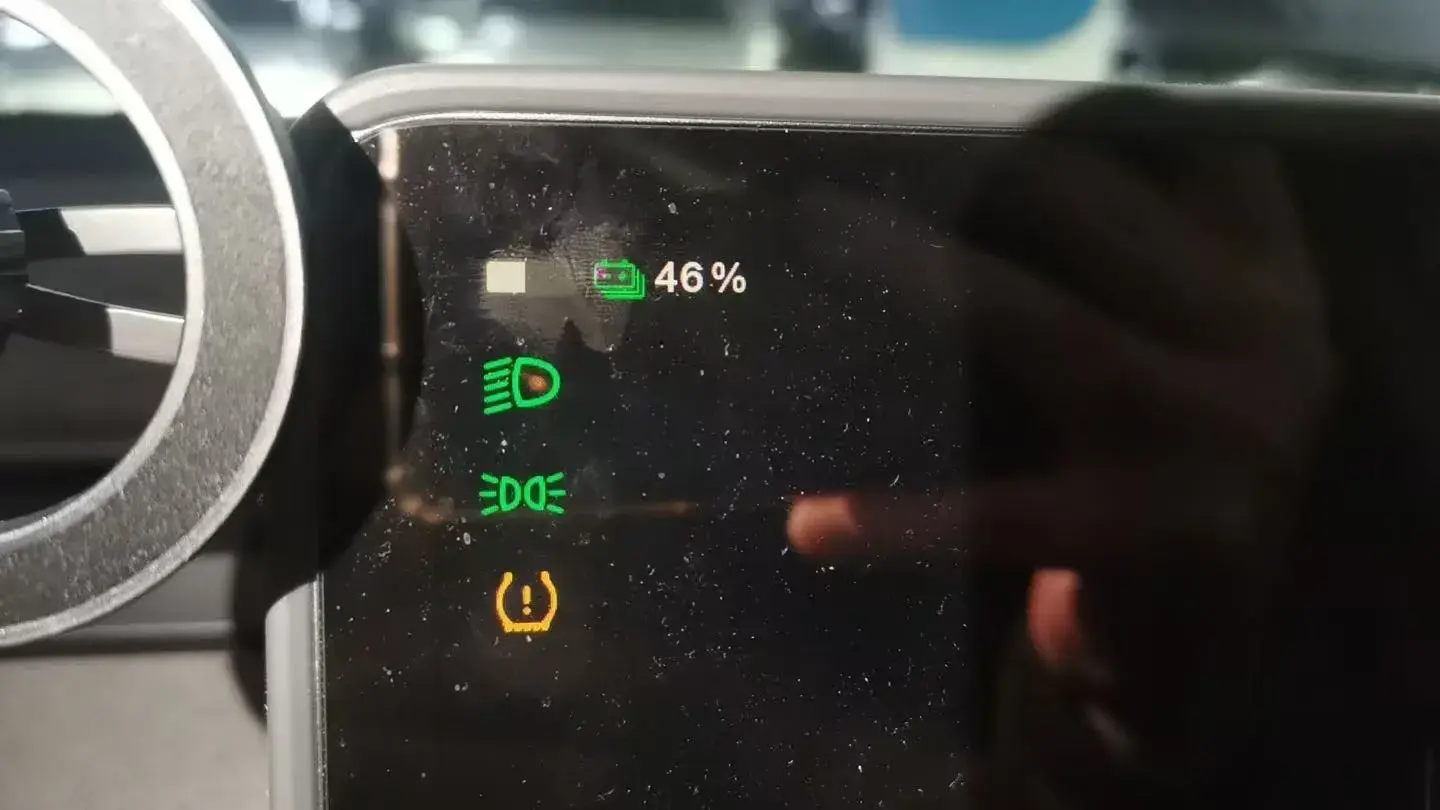 2024 TESLA MODEL thumbnail 4