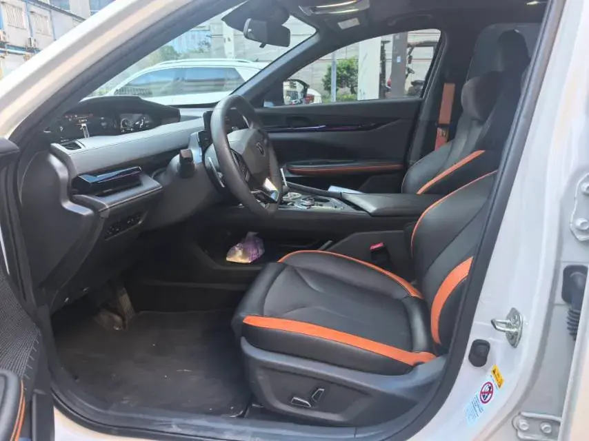 2023 CHANGAN UNI-V thumbnail 3