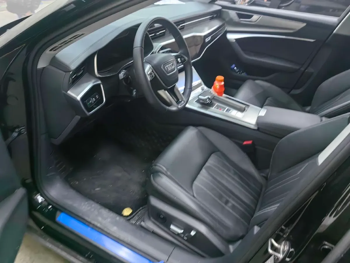 2024 Audi A6L 2.0T 245HP L4 7DCT,autocango,china used car exporter,china ev exporter,chinese used car exporter,chinese used ev exporter