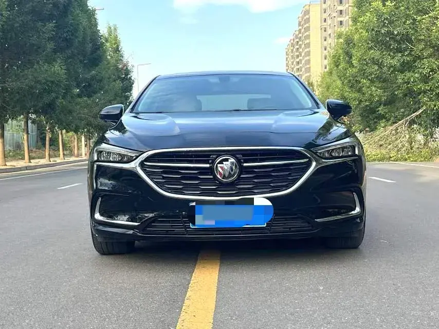 2020 BUICK LARCOSSE thumbnail 2