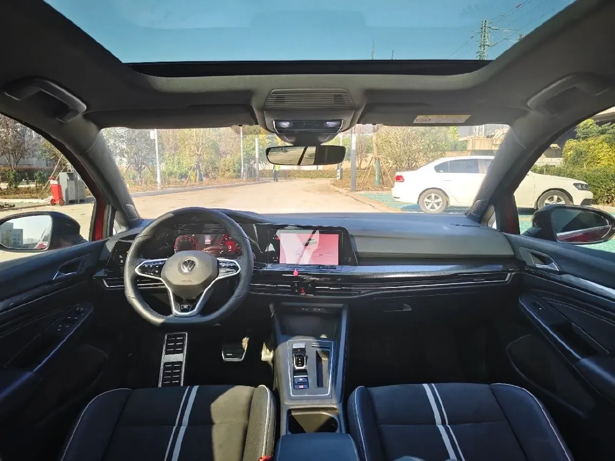 2023 Volkswagen Golf 1.4T 150HP L4 7DCT,autocango,china used car exporter,china ev exporter,chinese used car exporter,chinese used ev exporter