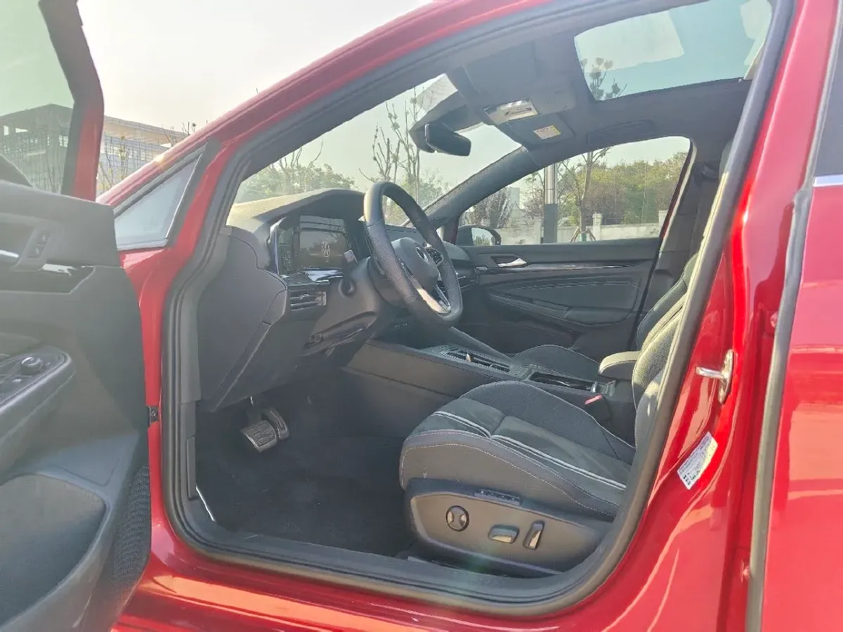 2023 Volkswagen Golf 1.4T 150HP L4 7DCT,autocango,china used car exporter,china ev exporter,chinese used car exporter,chinese used ev exporter