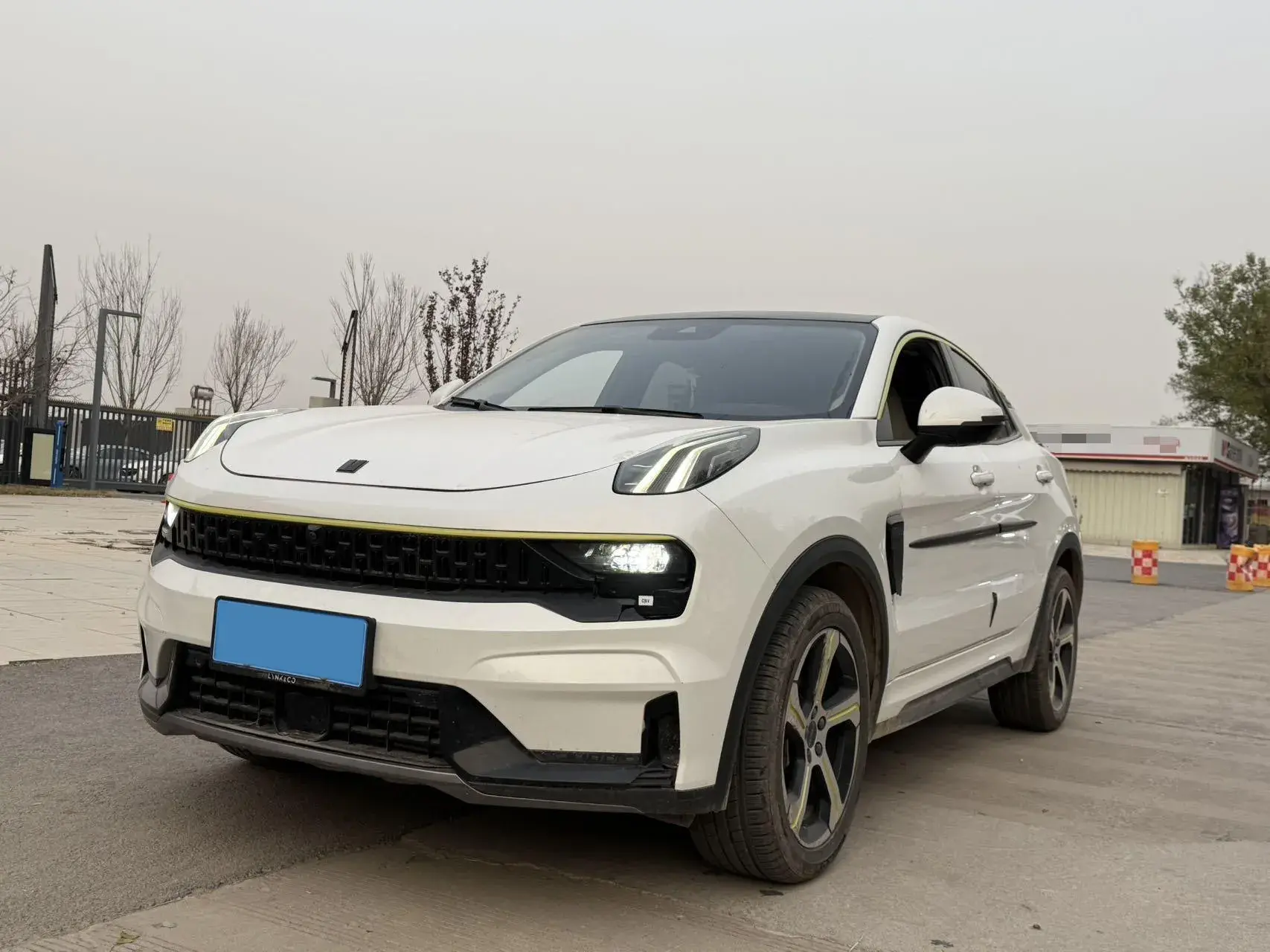 2020 LYNK&CO 05 view 1