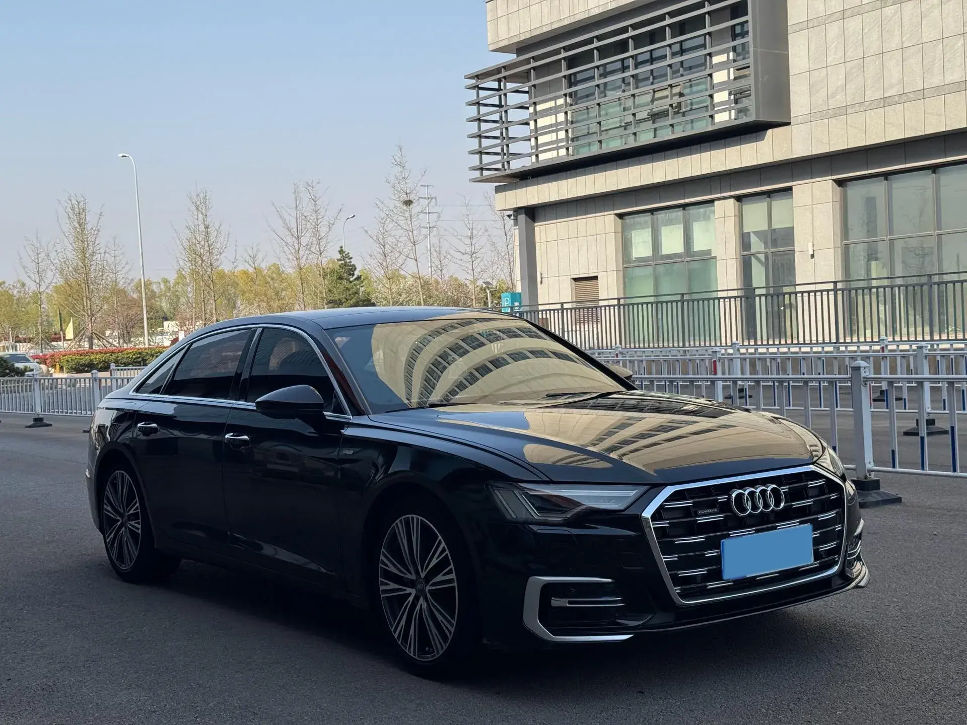 2019 AUDI A6L thumbnail 2